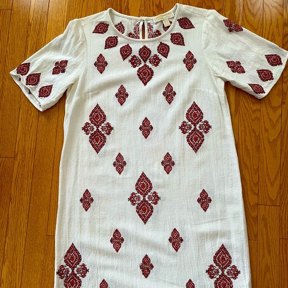 MICHAEL by Michael Kors White T-Shirt Dress with detailed embellishments- Size 8 - Picture 2 of 9